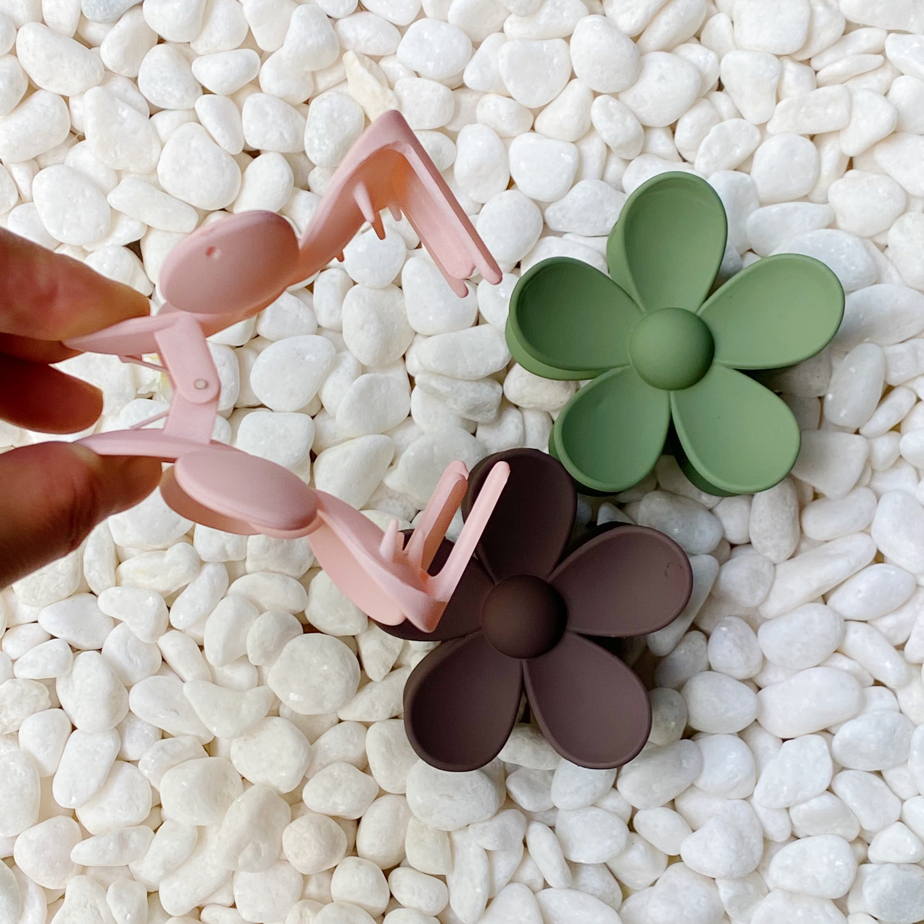 Daisy Days Hair Claw Set by Ellisonyoung.com