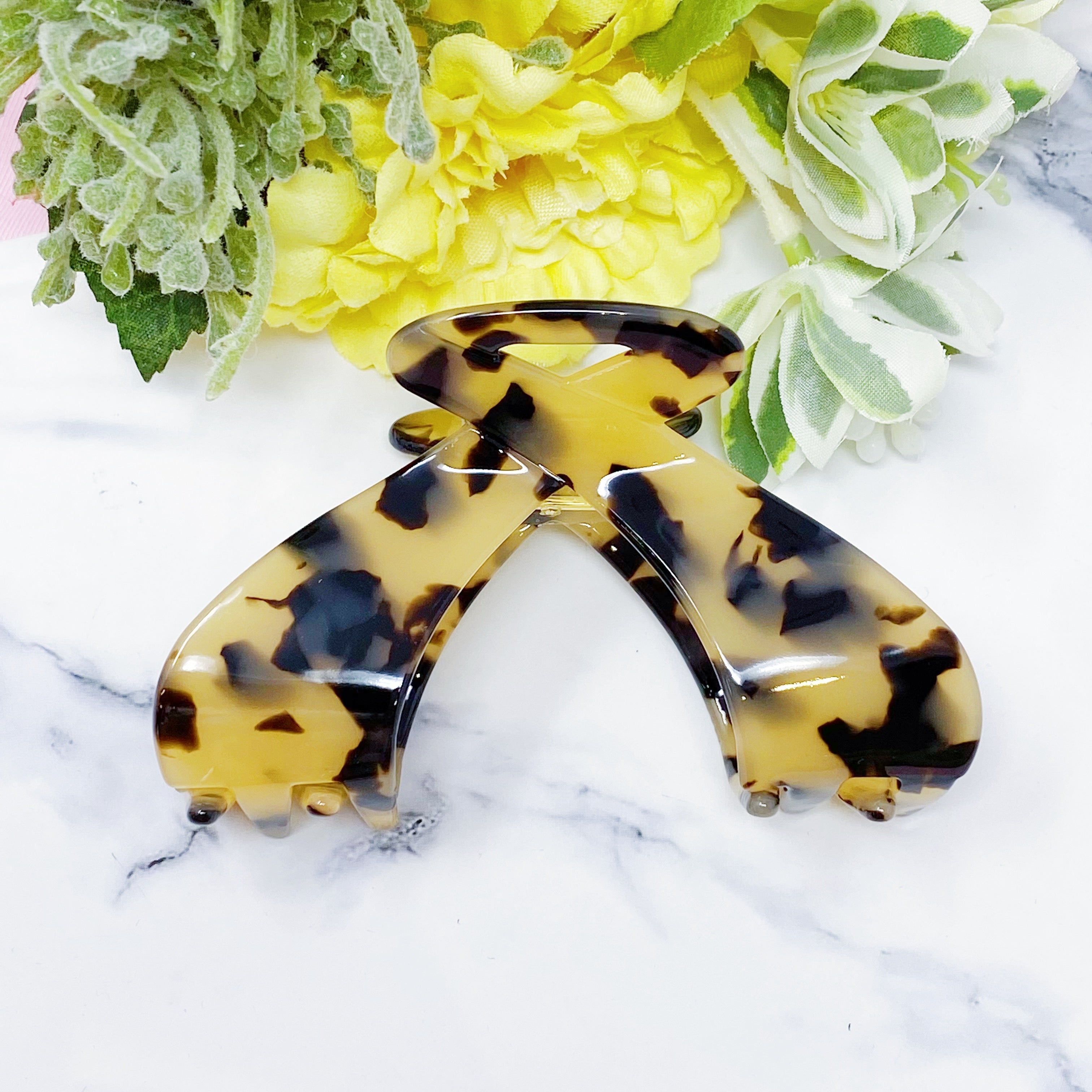 Bow Lovers Hair Claw by Ellisonyoung.com