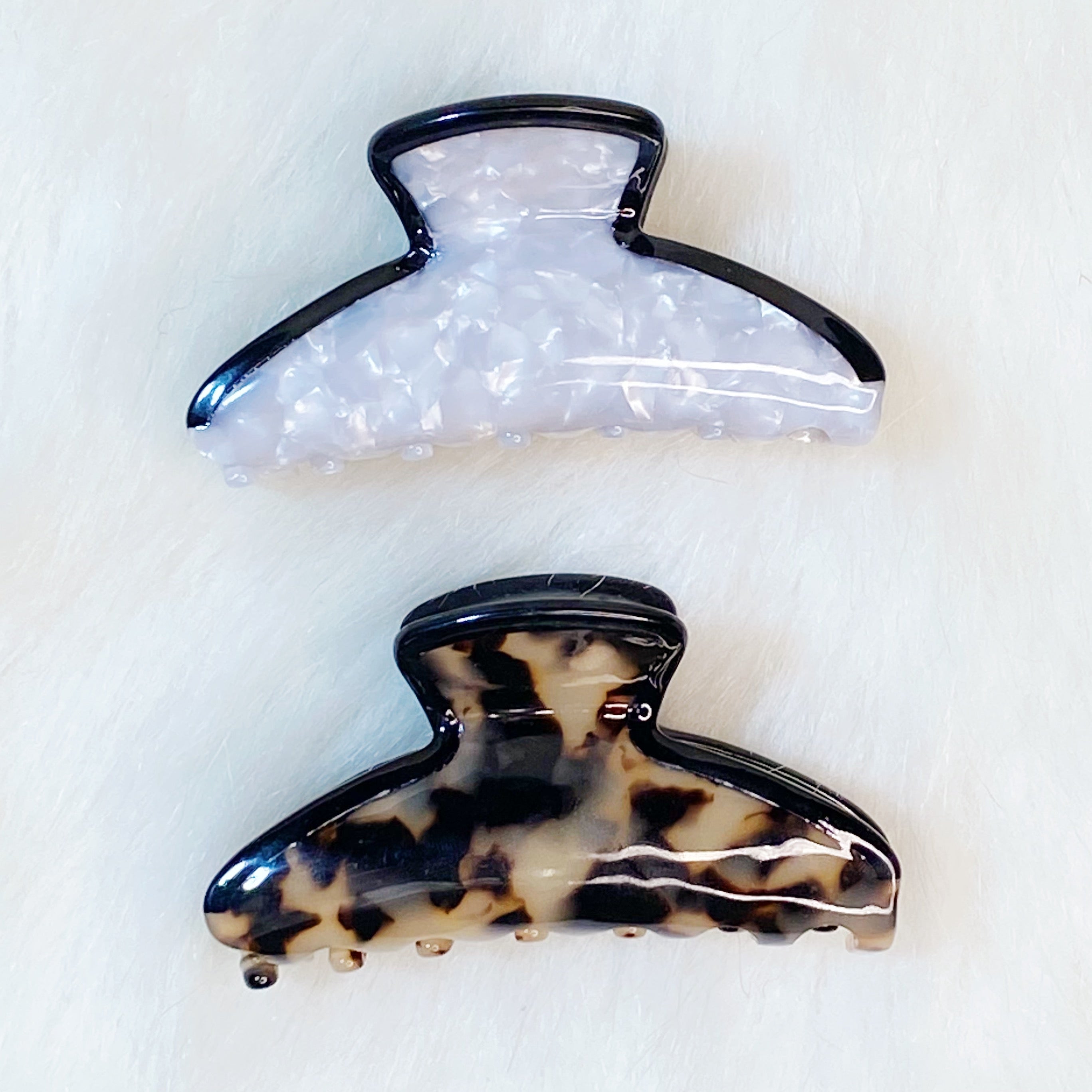 Beautifully Outlined Hair Claw by Ellisonyoung.com